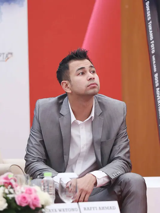 Raffi yang memiliki banyak pengikut  ingin mengajak pengikutnya untuk berbisnis. Tak terkecuali para haters yang kerap mencibirnya| (foto:Nurwahyunan/Bintang.com)