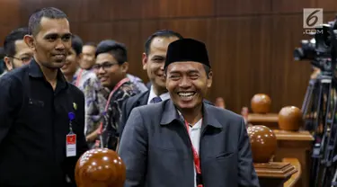 Saksi dari tim hukum Jokowi-Ma'ruf, Anas Nashikin mengikuti sidang lanjutan sengketa Pilpres 2019 di Gedung MK, Jakarta, Jumat (21/6/2019). Sidang tersebut beragendakan mendengar keterangan saksi dan ahli dari pihak terkait yakni paslon nomor urut 01 Jokowi-Ma'ruf Amin. (Liputan6.com/Johan Tallo)