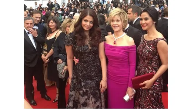 6 Potret Artis Indonesia yang Pernah Hadiri Festival Film Cannes, Terbaru Syahrini