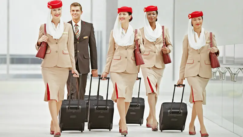 Awak kabin maskapai penerbangan Emirates (Foto: Emirates).
