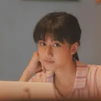 6 Potret Keisya Levronka dengan Rambut Berponi, Berkarakter di Film Lara Ati (IG/keisyalevronka)