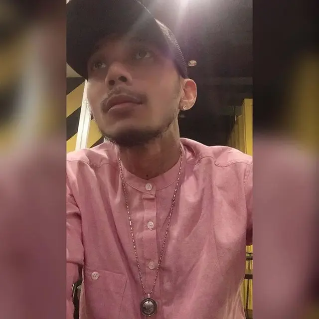 6 Potret Terbaru Norman Kamaru, Kini Tampil dengan Jenggot yang Bikin Pangling