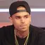 Chris Brown adalah seorang penyanyi kelahiran Amerika