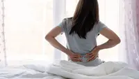 Nyeri Pinggang Menjalar ke Kaki Belum Tentu Saraf Kejepit