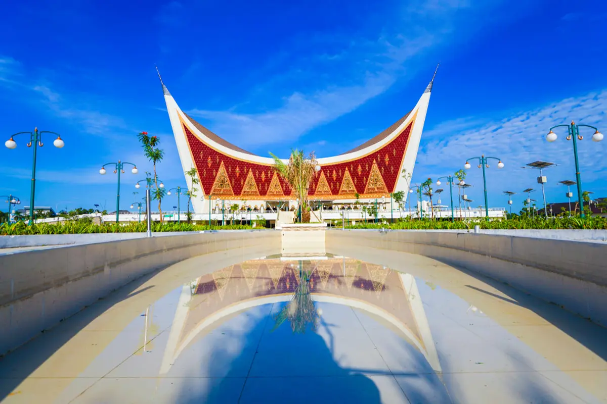 Masjid Raya Sumatera Barat, Padang.