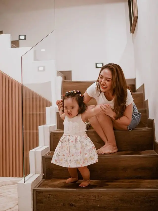 [fimela] Siti Badriah