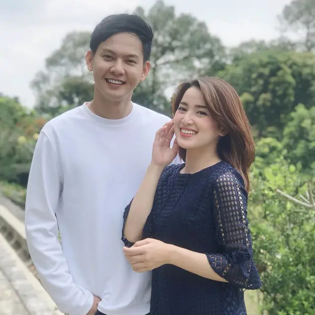 Main Sinetron Bareng, Ini 6 Potret Kebersamaan Andi Arsyil dan Rosiana Dewi