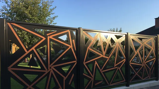 Model Pagar Rumah Klasik Modern Motif Geometris Kontemporer