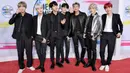 <p>Grup K-Pop asal Korea Selatan, BTS, di American Music Awards 2017. (AP/Jordan Strauss)</p>