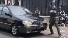Polisi Amankan Pria yang Diduga Pecahkan Kaca Mobil di Jagakarsa