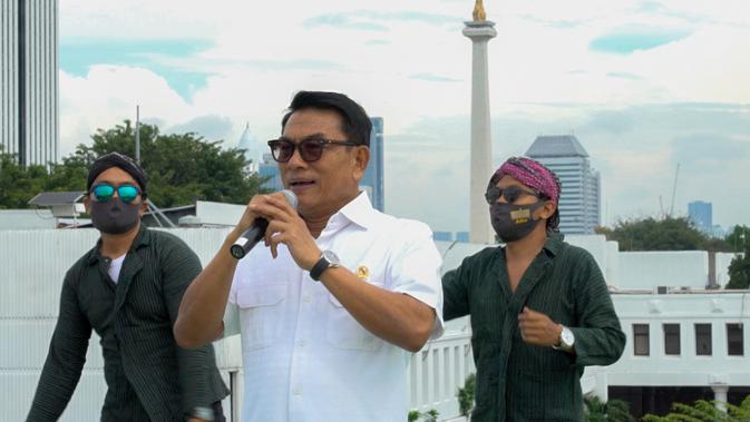 Kepala Staf Presiden Dr. Moeldoko saat pengambilan gambar video lagu Ra Mudik Ra Popo (Foto: Istimewa)