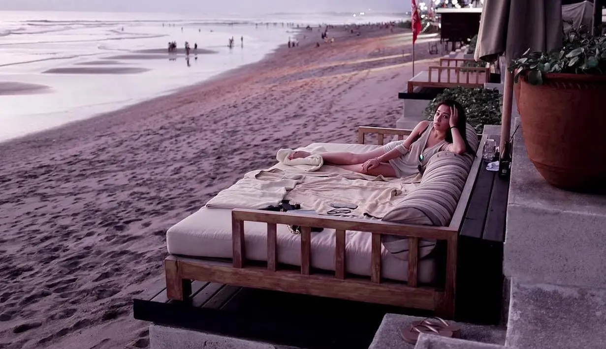 Begini potret Nikita Willy saat berlibur di Legian, Bali. (foto: instagram.com/nikitawillyofficial94)