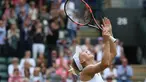 Petenis Russia, Elena Vesnina meluapkan kegembiraan usai mengalahkan petenis Slovakia, Dominika Cibulkova 6-2, 6-2 pada babak perempat final Tenis Wimbledon Championships 2016 di The All England Lawn Tennis Club, Wimbledon, (5/7/2016). (AFP/Justin Tallis)