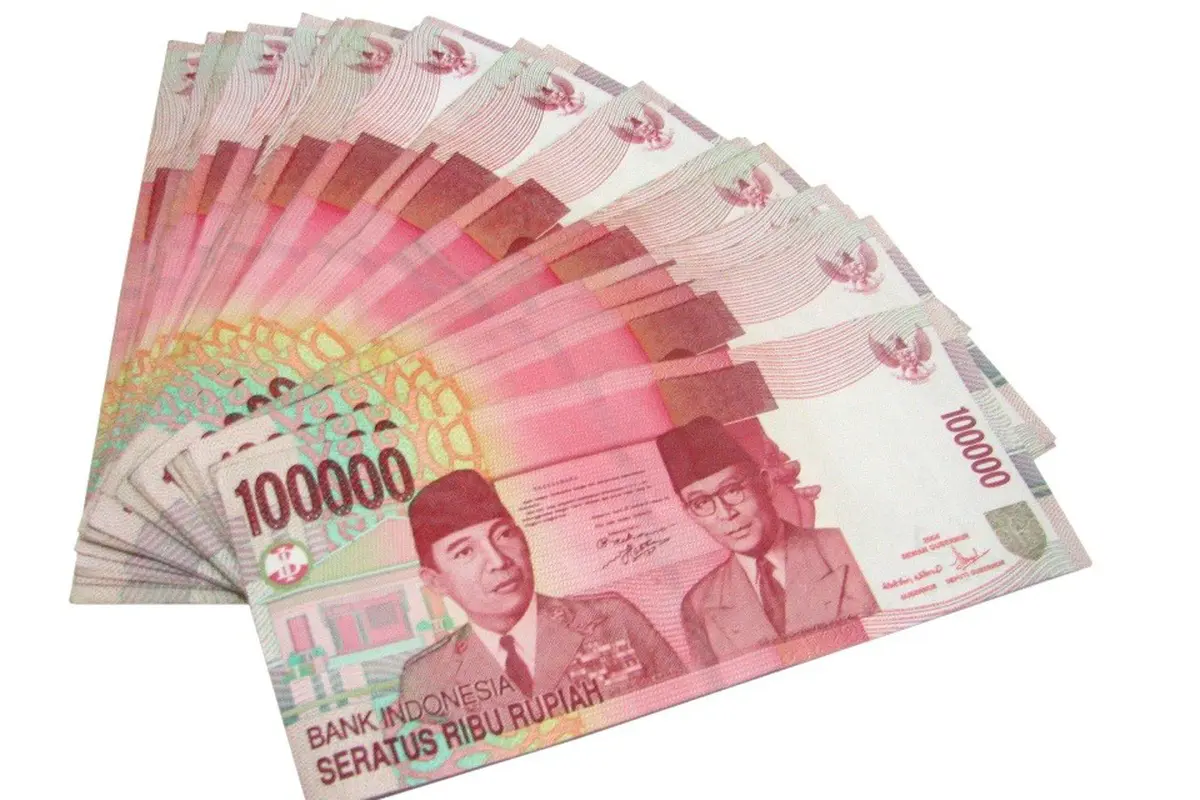 Uang rupiah.