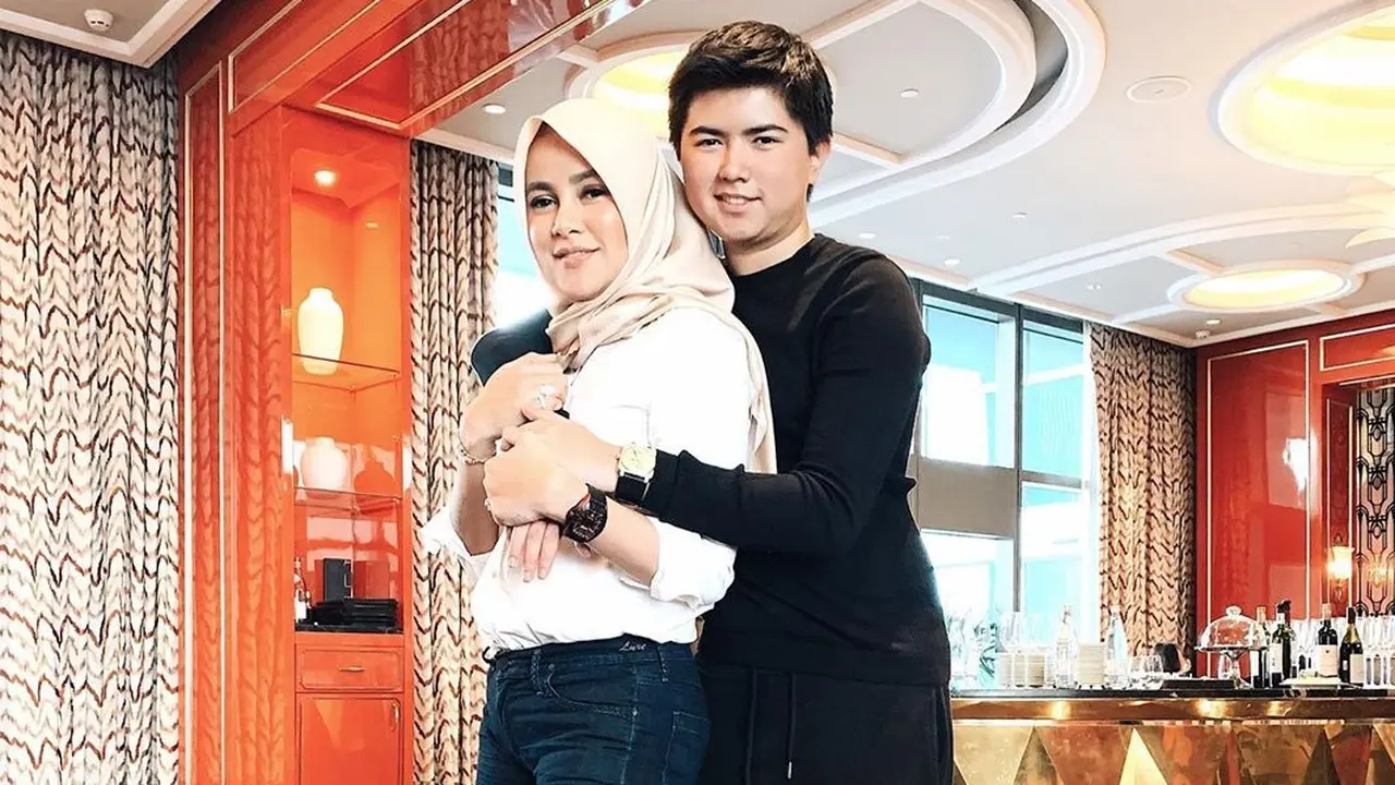 Momen Kompak Olla Ramlan dan Sean Michael Alexander