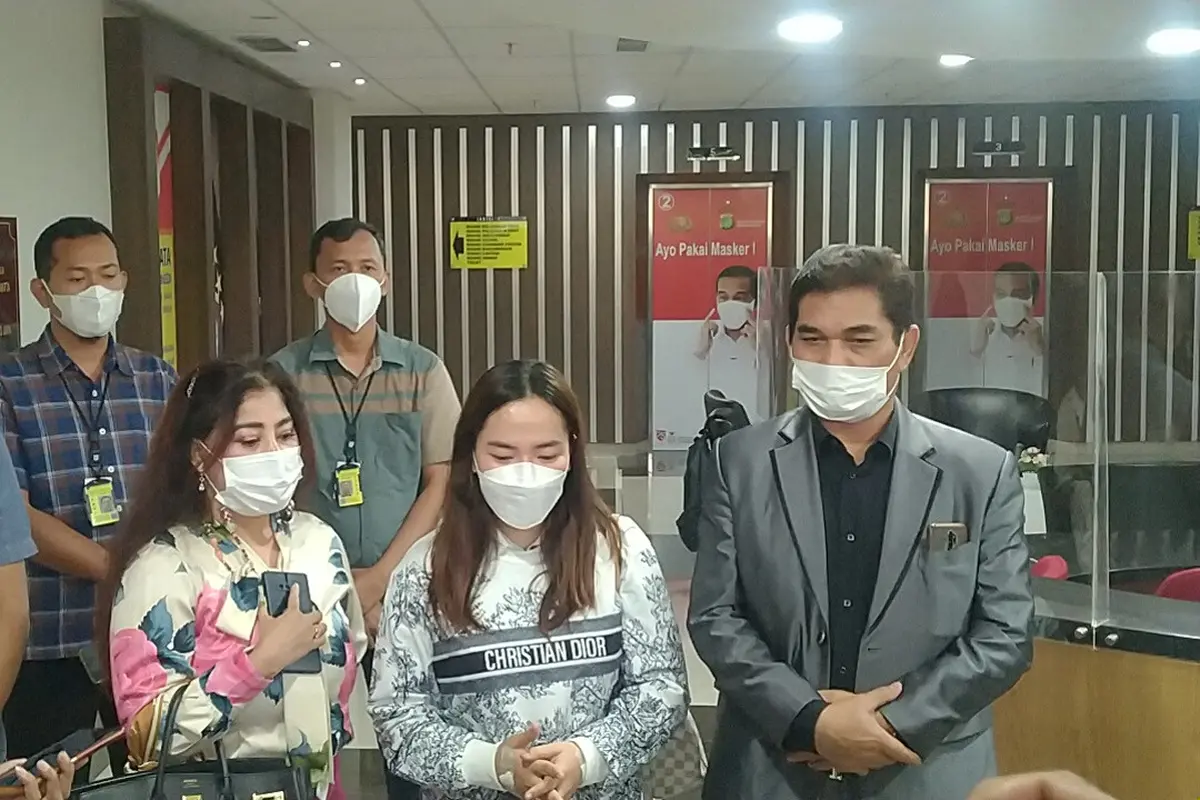 Anggita Pasaribu yang mengaku anak jenderal dan memarahi ibu anggota DPR Arteria Dahlan di Terminal 2 Bandara Internasional Soekarno Hatta