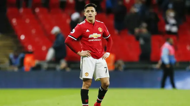 Lawan MU, Montella Binggung Cara Hentikan Alexis