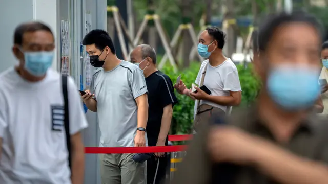 Sejumlah Kota di China Perketat Aturan COVID-19