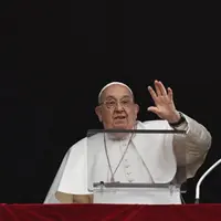 Paus Fransiskus, pemimpin Gereja Katolik yang dikenal penuh kasih dan semangat pembaruan, wafat pada usia 88 tahun. [@franciscus].