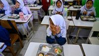 Antusiasme Siswa Sekolah Dasar di Banda Aceh Menerima Makan Bergizi Gratis