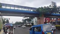 ETLT yang terpasang di JPO Jalan Raya Margonda akan segera difungsikan Polres Metro Depok. (Liputan6.com/Dicky Agung prihanto)