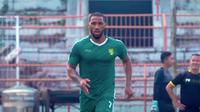 Pemain baru Persebaya, Alie Sesay. (Bola.com/Aditya Wany)