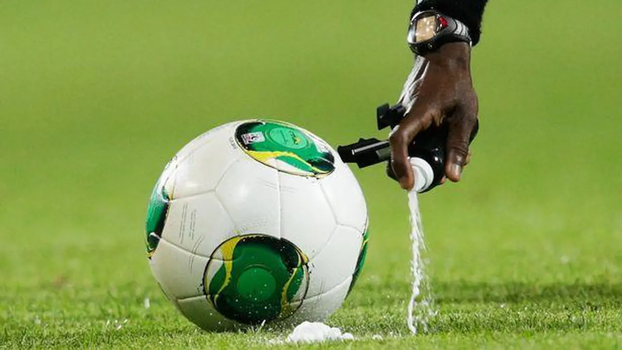 Semprotan Ajaib Wasit Piala Dunia
