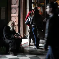 Granpa Dobri, pengemis yang jadi donatur terbesar di sebuah gereja. (Nikolay Doychinov/AFP Photo)