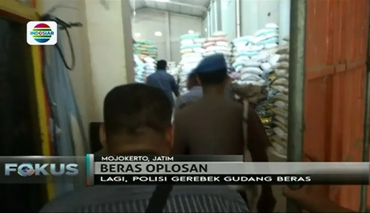 Lagi-lagi, Satgas Pangan kembali menggerebek beras oplosan, kali ini di Mojokerto, Jawa Timur.