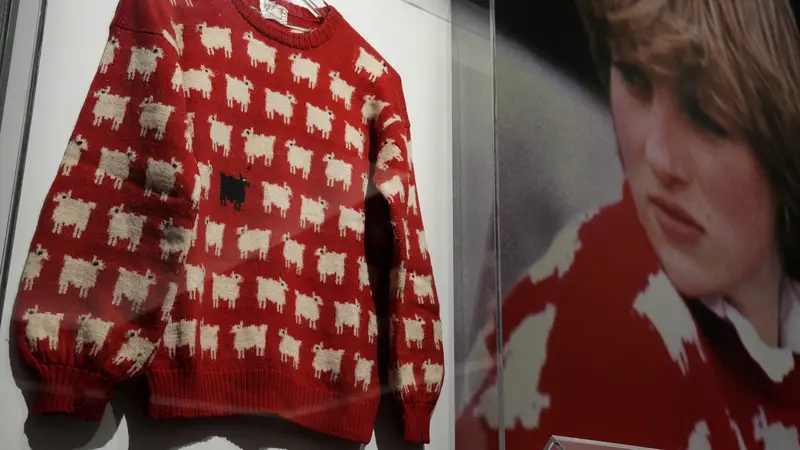 Sweater Domba Ikonik Putri Diana Akan Dilelang