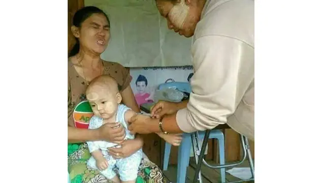 Ngakak, Begini Tingkah Absurd Orangtua Saat Mengasuh Anak