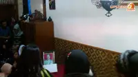 Jenazah Aiptu Dwiyatna Tiba di Kediaman, Tangis Tak Terbendung