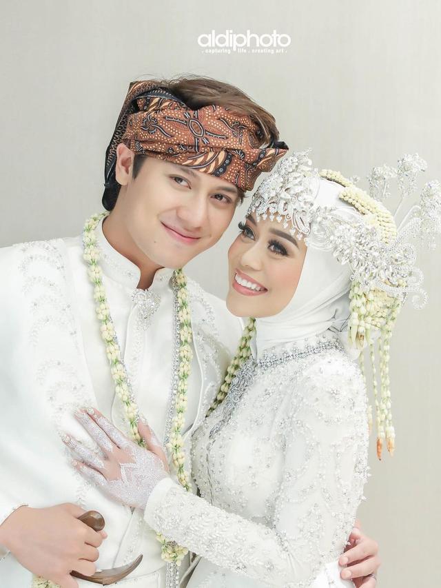 Rizky Billar dan Lesti Kejora.