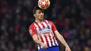 2. Rodri Hernandez (Atletico Madrid ke Manchester City - Harganya yang mencapai 70 juta euro membuat dirinya menjadi pemain termahal The Citizens. Gelandang jangkar asal Spanyol ini dikenal piawai dalam mengontrol lini tengah. (AFP/Gabriel Bouys)