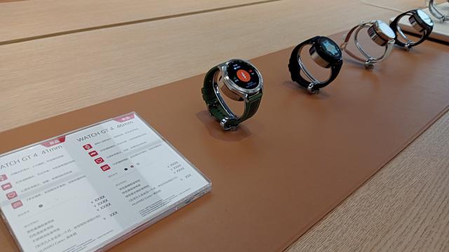 Huawei Watch GT 4 (Liputan6.com/Jonathan Pandapotan Purba)