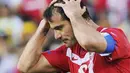 Kekecewaan gelandang Serbia Dejan Stankovic di laga penyisihan Grup D PD 2010 melawan Ghana di Loftus Verfeld Stadium, Pretoria, 13 Juni 2010. AFP PHOTO / GIANLUIGI GUERCIA