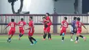 Colossus FC berhasil menjadi kampiun Celebrity Trofeo 2025 setelah menaklukkan Selebritis FC dan Standupindo FC. (Bola.com/M Iqbal Ichsan)