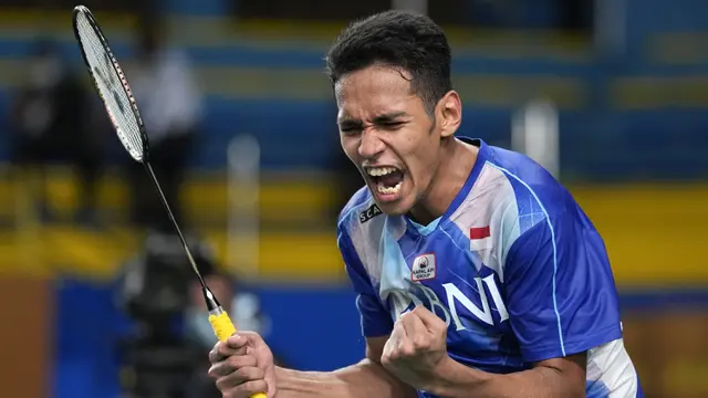 FOTO: Kejutan, Chico Kalahkan Kento Momota di Badminton Asia Championships 2022