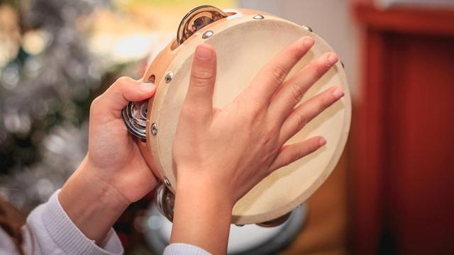 Gelar Pengajian, Kostum Ibu-ibu Ini Bikin Syok