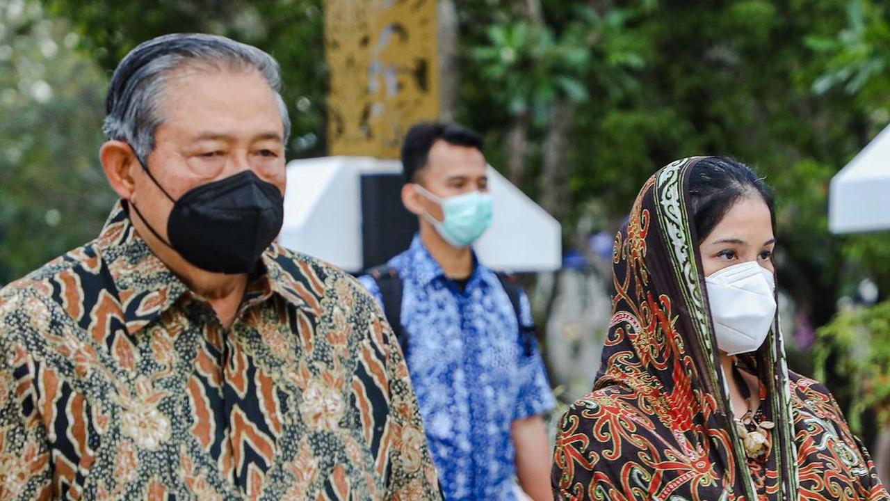 Dukungan Annisa Pohan untuk SBY yang akan menjalani pengobatan kanker prostat di Amerika Serikat (https://www.instagram.com/p/CVxbVcZvn4J/)