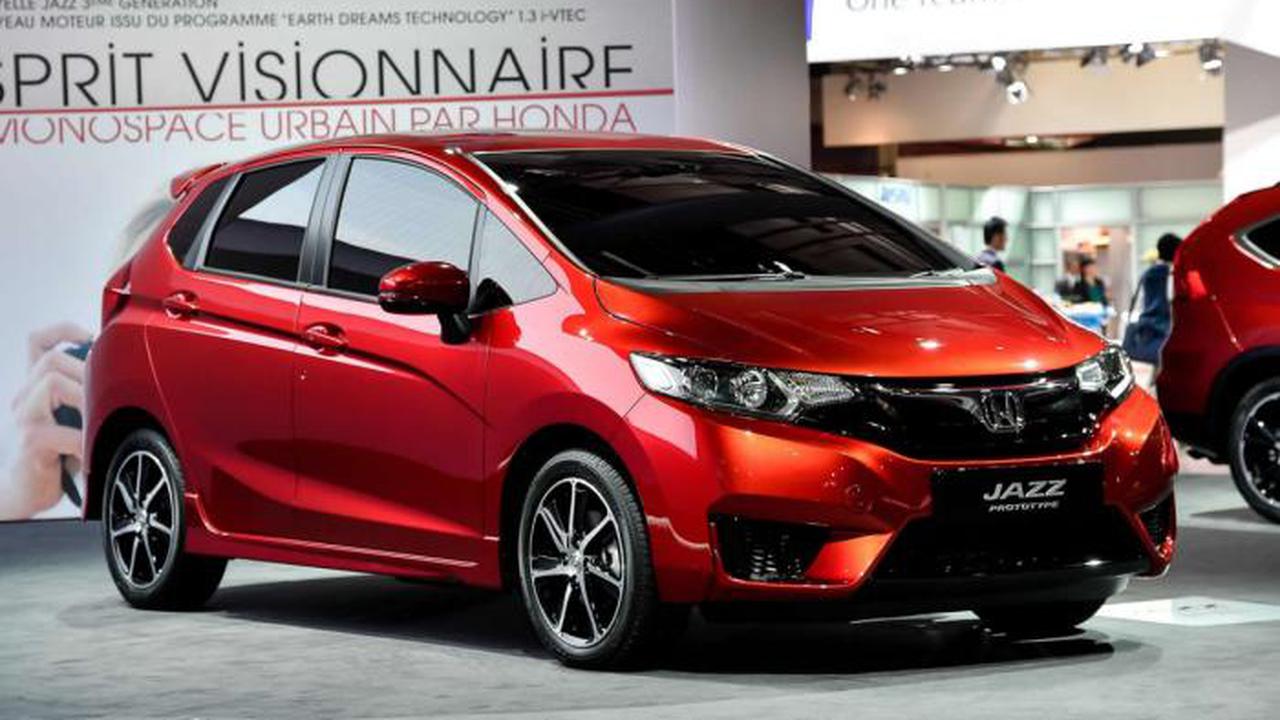 Honda Jazz 2015 Tebar Pesona di Paris