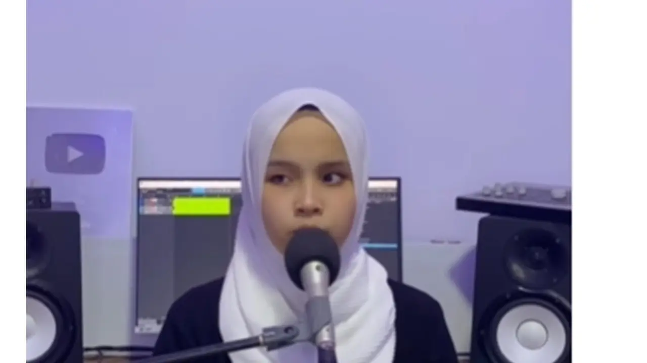 Dapat Golden Buzzer di America's Got Talent dari Simon Cowell, Ini 8 Potret Putri Ariani