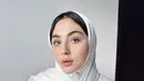 Kini penampilan Margin Wieheerm semakin dipuji warganet karena berusaha tampil tertutup. Bahkan netizen tak ragu sematkan julukan untuk Margin yakni Barbie hidup. Kecantikan yang memesona ini membuat gaya penampilan Margin selalu menarik untuk dilihat. (Liputan6.com/IG/marginw)