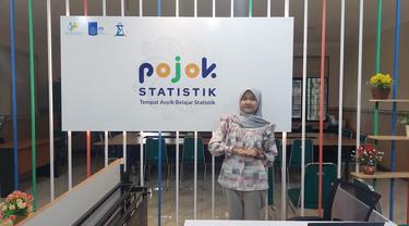 Tiaranisa’i Fadhilla dari Departemen Statistika jadi lulusan termuda di wisuda ITS Surabaya. (Dian Kurniawan/Liputan6.com).