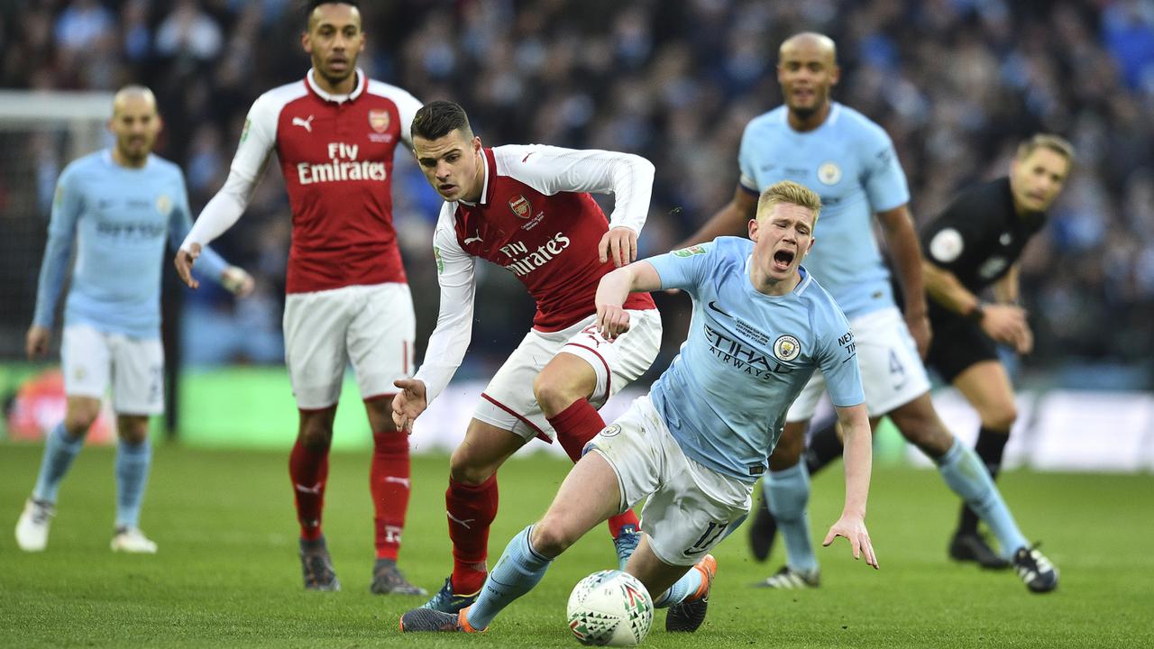 FOTO: Bungkam Arsenal, Manchester City Raih Trofi Perdana Musim 2017/2018