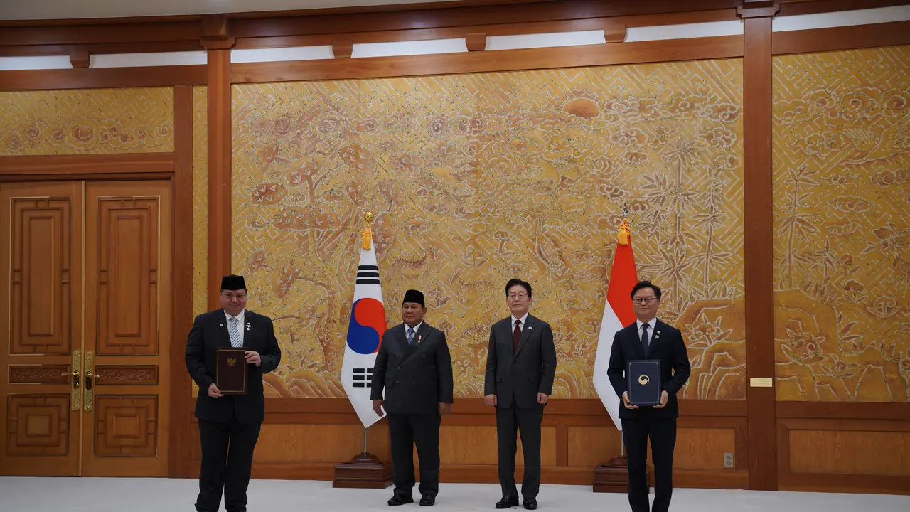 Penandatanganan MoU on the Cooperation in the Field of Offshore Plant Service Industry. (Dok Kemenko Perekonomian)