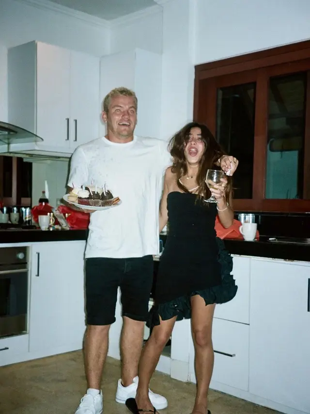 Valerie Thomas dan Zak Henry (Foto: Instagram/@valerieethomas)