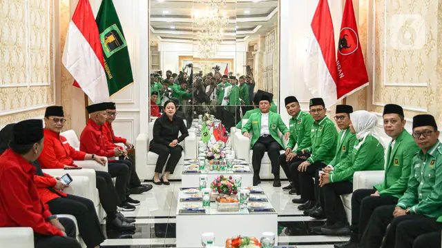 Puan Maharani Bertemu Mardiono Bahas Ganjar Pranowo