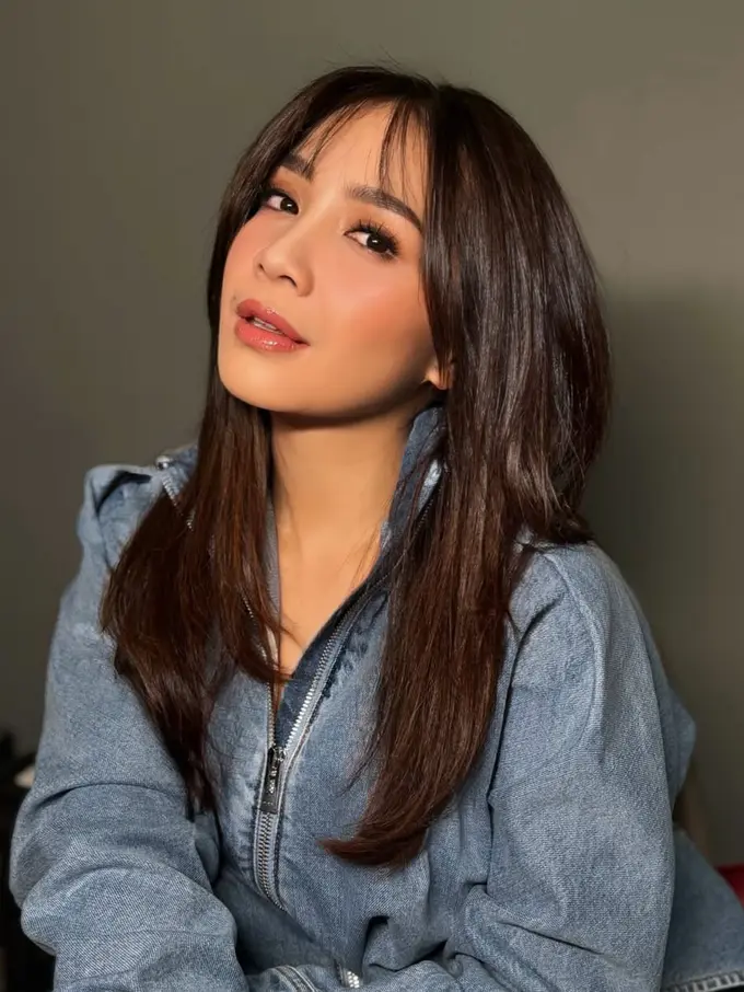 New Year, New Hair, Nagita Slavina Balik ke Era ABG dengan Rambut Berponi