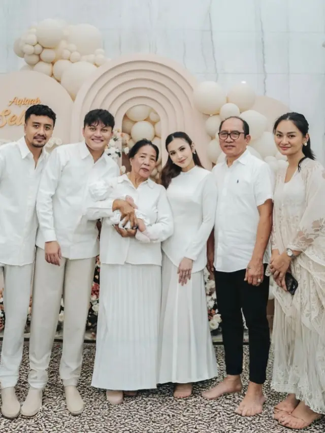 6 Potret Keluarga Mahalini dan Rizky Febian di Akikah Baby Selina, Kumpul Lengkap